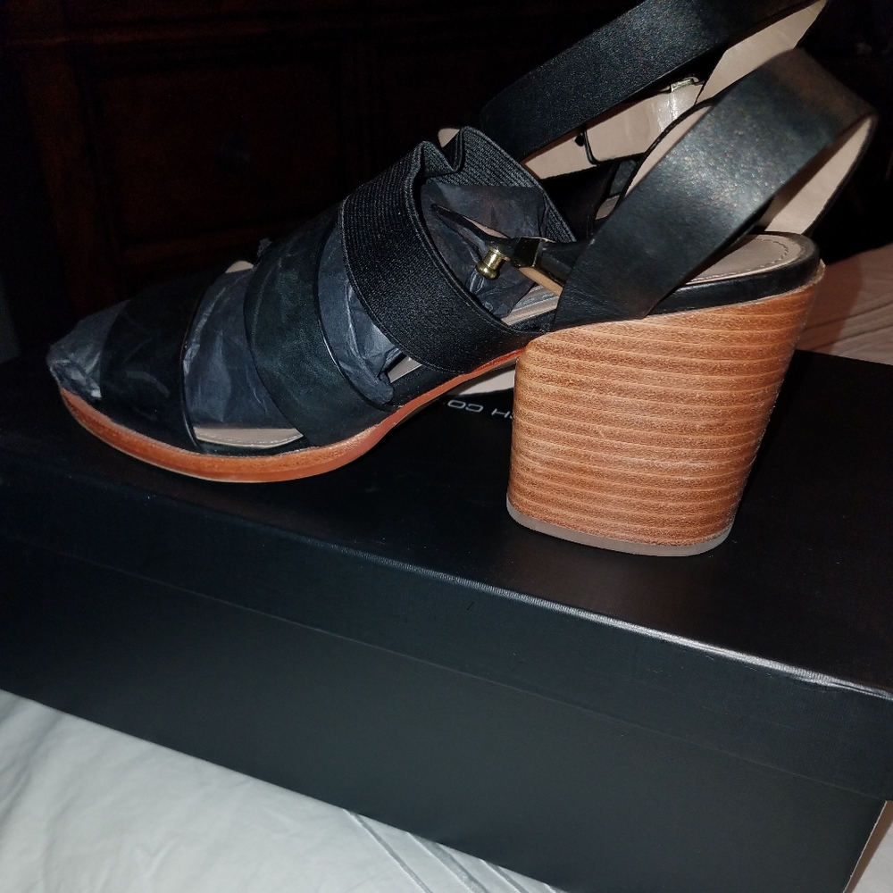 Sandals - Picture 2 of 5